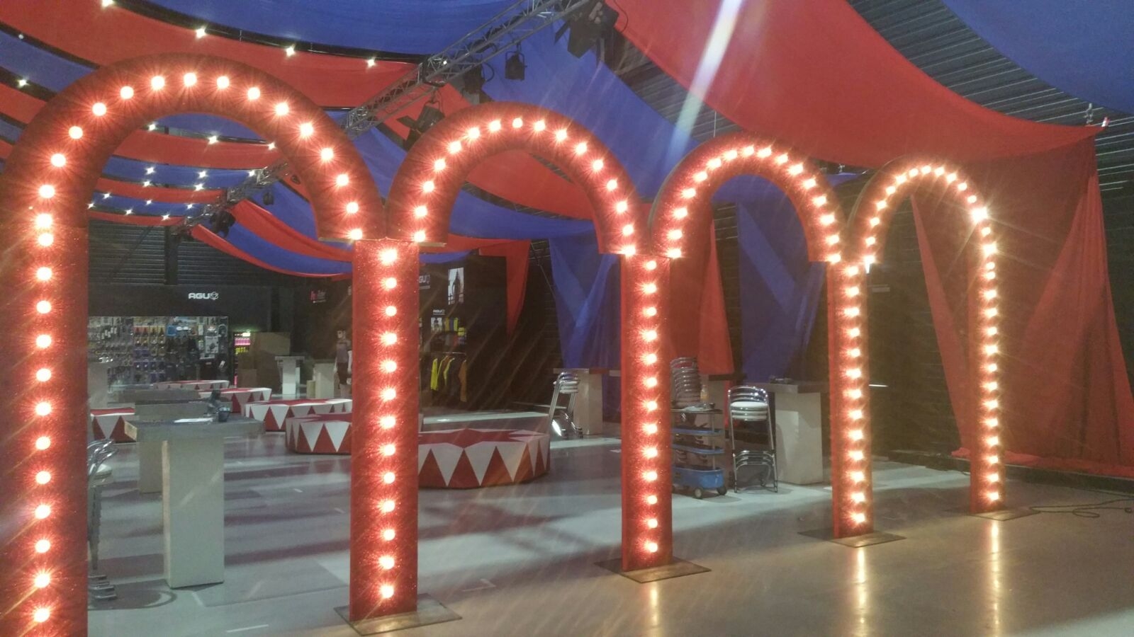 circusboog rood met wit